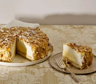 2011-12-mandel-passionsfrucht-eistorte